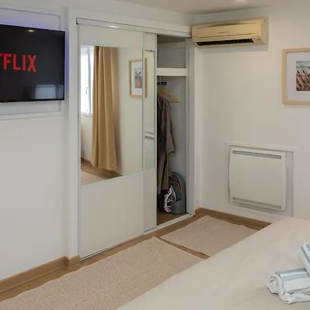 La Demeure Du Soleil T2 Cosy, Clim,wifi, Castillet 15 Min, Parking Facile بيربينيو