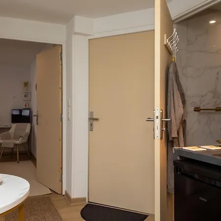 La Demeure Du Soleil T2 Cosy, Clim,wifi, Castillet 15 Min, Parking Facile * Перпиньан