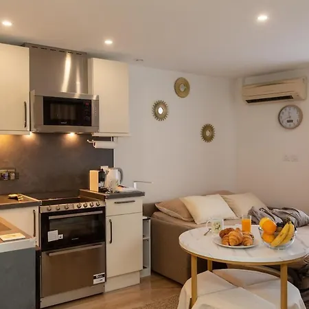 Appartement La Demeure Du Soleil T2 Cosy, Clim,wifi, Castillet 15 Min, Parking Facile *