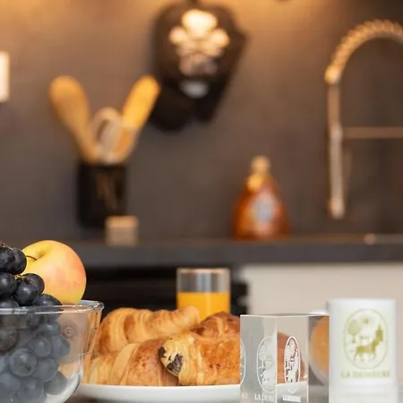 La Demeure Du Soleil T2 Cosy, Clim,wifi, Castillet 15 Min, Parking Facile Appartement Perpignan