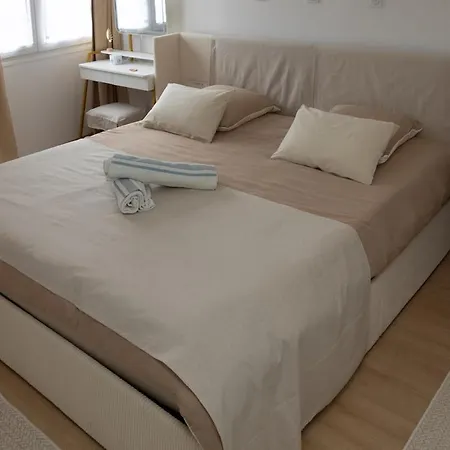 Apartmán La Demeure Du Soleil T2 Cosy, Clim,wifi, Castillet 15 Min, Parking Facile *