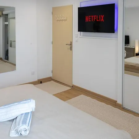 La Demeure Du Soleil T2 Cosy, Clim,wifi, Castillet 15 Min, Parking Facile Apartmán Perpignan