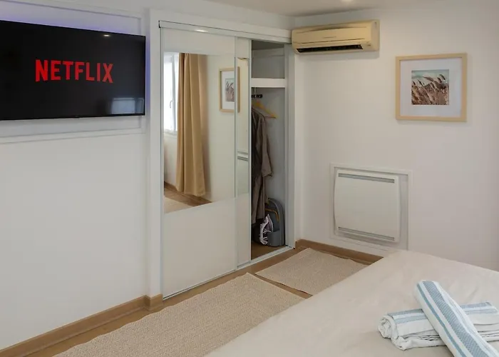 La Demeure Du Soleil T2 Cosy, Clim,wifi, Castillet 15 Min, Parking Facile بيربينيو