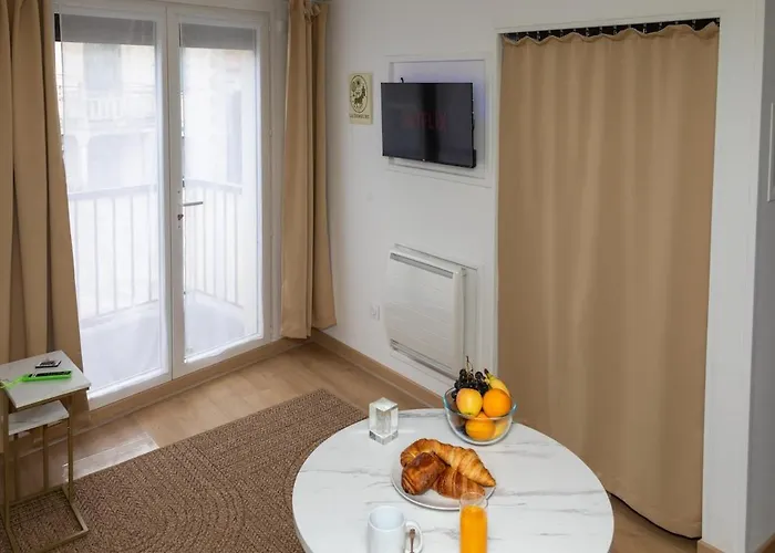 شقة La Demeure Du Soleil T2 Cosy, Clim,wifi, Castillet 15 Min, Parking Facile *