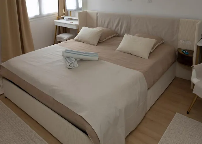 شقة La Demeure Du Soleil T2 Cosy, Clim,wifi, Castillet 15 Min, Parking Facile *
