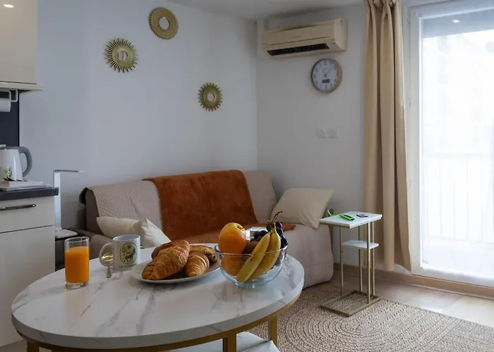 شقة La Demeure Du Soleil T2 Cosy, Clim,wifi, Castillet 15 Min, Parking Facile